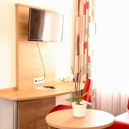 Bayerischer Hof Πανδοχείο Heiligenborn